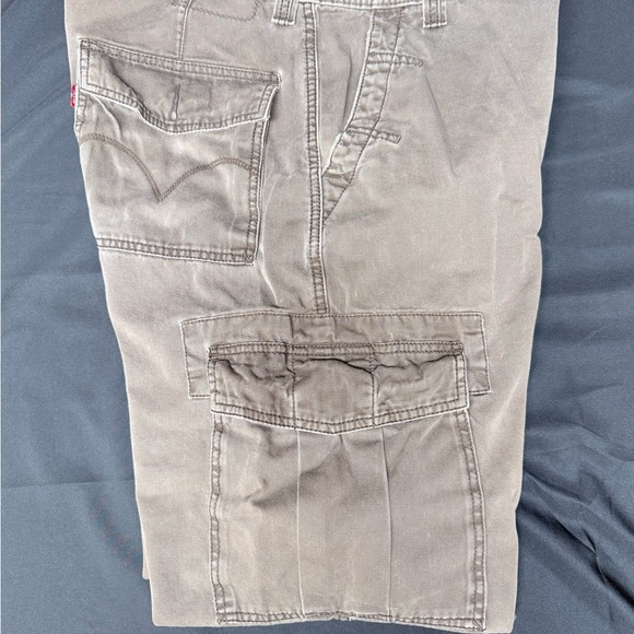 Levi's Men's 34x30 Brown Cargo Pants - Picture 10 of 11